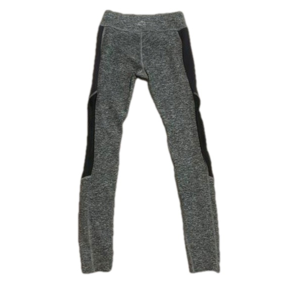 Beyond Yoga Black Charcoal Spacedye Mid Rise 7/8 Leggings with Mesh Cutouts XS - Picture 2 of 11